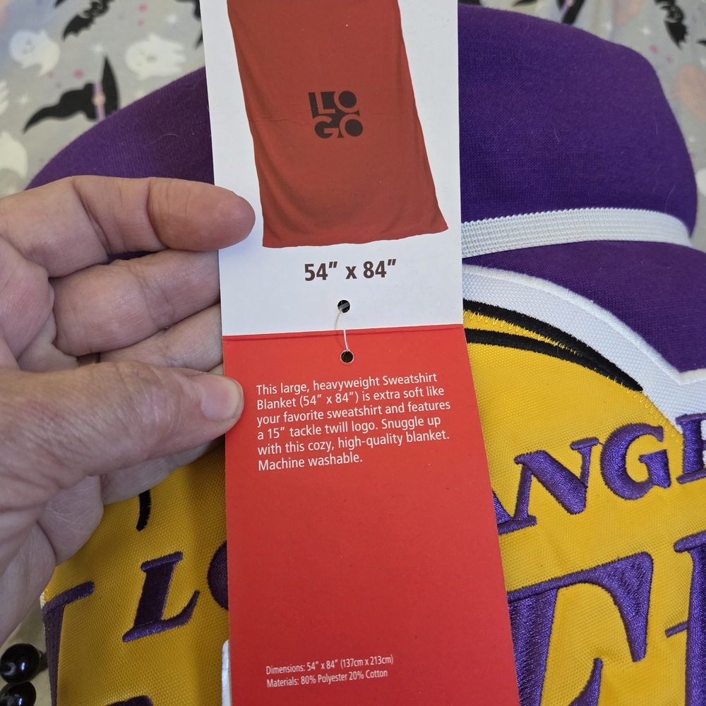 Los Angeles Lakers Purple & Gold Pullover - Team Logo - Picture 2 of 3